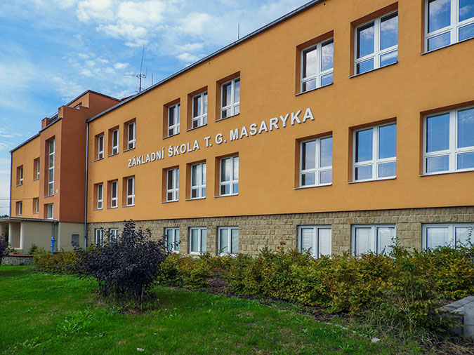 Školy