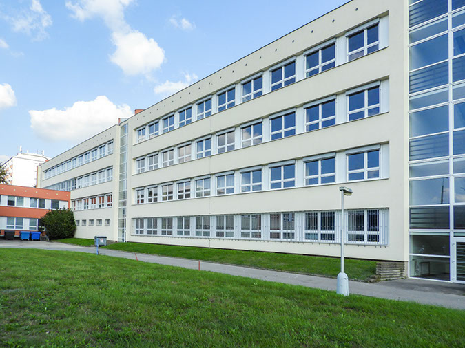 Školy