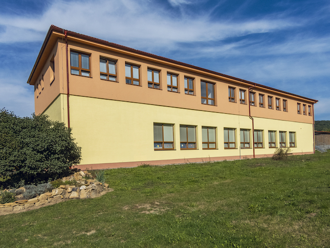 Školy